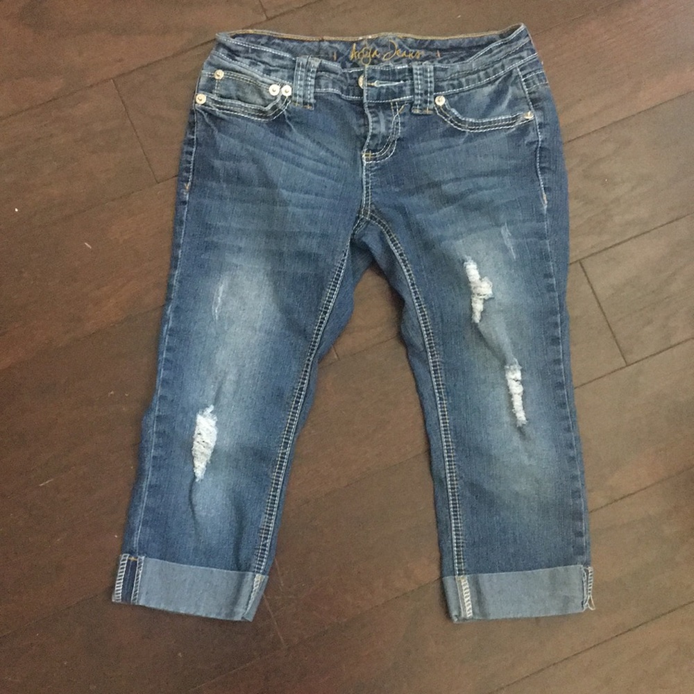 Size 3/4 Arya capri jeans